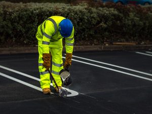 رنگ ترافیکی چیست و چه خواصی دارد؟